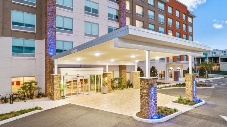 Holiday Inn Express & Suites LBV Area Exterior