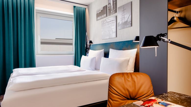 <b>Motel One Hamburg am Michel Room</b>. Images powered by <a href="https://www.leonardoworldwide.com/" title="Leonardo Worldwide" target="_blank">Leonardo</a>.