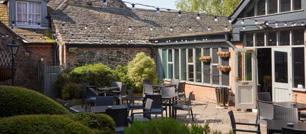 The Fieldhead Hotel Exterior