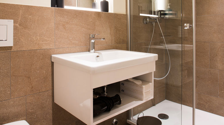 <b>Hotel Kreuz Bern AG Room</b>. Images powered by <a href="https://www.leonardoworldwide.com/" title="Leonardo Worldwide" target="_blank">Leonardo</a>.