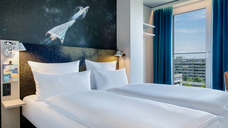 Motel One Munich-Deutsches Museum Room