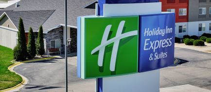 Holiday Inn Express Exterior