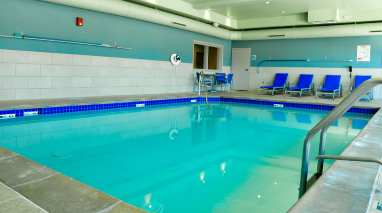 Holiday Inn Express & Suites Elko Pool