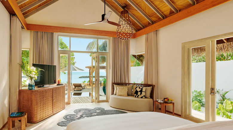 <b>Sirru Fen Fushi Beach</b>. Images powered by <a href="https://www.leonardoworldwide.com/" title="Leonardo Worldwide" target="_blank">Leonardo</a>.