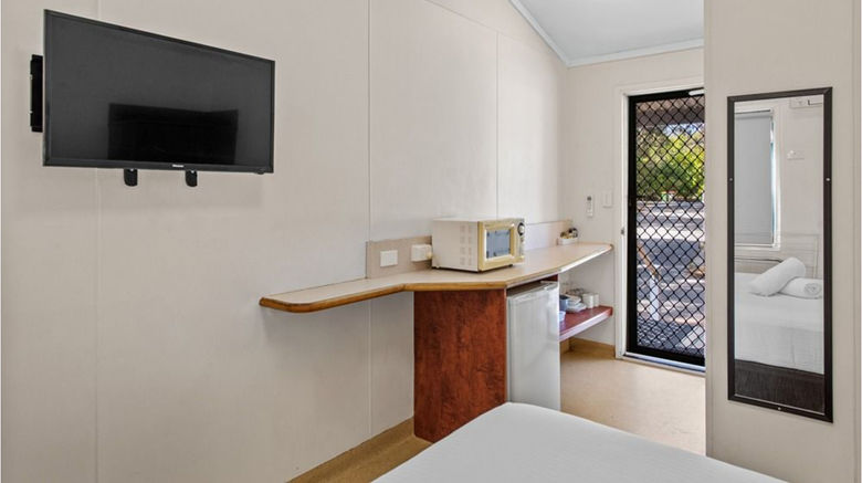 <b>Discovery Parks Coogee Beach Room</b>. Images powered by <a href="https://www.leonardoworldwide.com/" title="Leonardo Worldwide" target="_blank">Leonardo</a>.