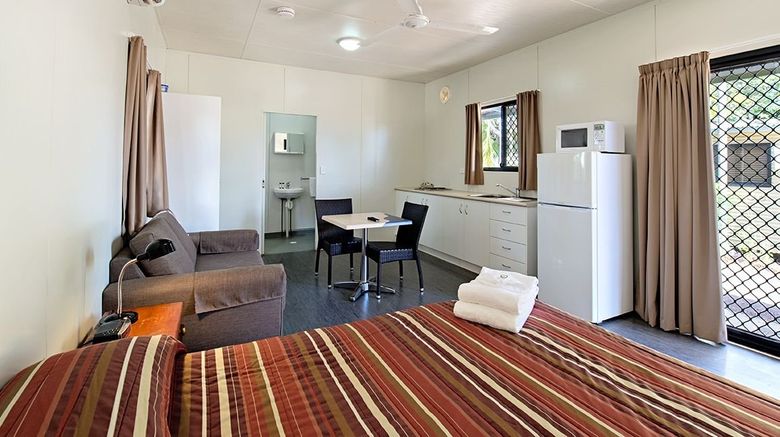 <b>Discovery Parks Darwin Room</b>. Images powered by <a href="https://www.leonardoworldwide.com/" title="Leonardo Worldwide" target="_blank">Leonardo</a>.
