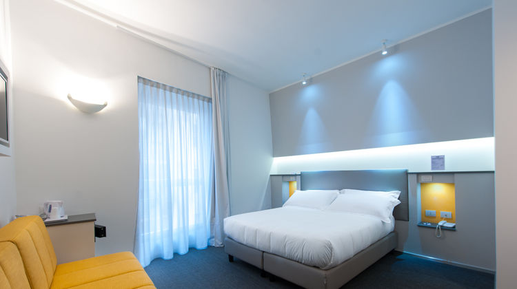 Executive Inn Boutique Hotel Room