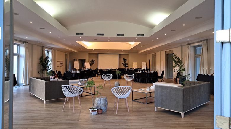 <b>Asara Wine Estate & Hotel Room</b>. Images powered by <a href="https://www.leonardoworldwide.com/" title="Leonardo Worldwide" target="_blank">Leonardo</a>.