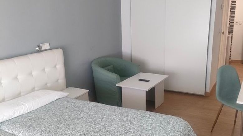 <b>Bluensense Madrid Serrano Room</b>. Images powered by <a href="https://www.leonardoworldwide.com/" title="Leonardo Worldwide" target="_blank">Leonardo</a>.