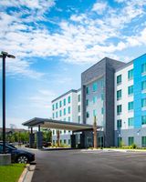 Holiday Inn Express Pensacola Arpt North