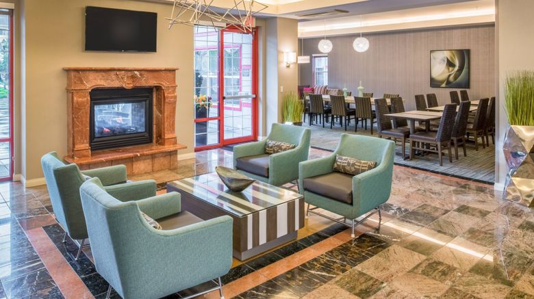 <b>Residence Inn Portland North Harbour Lobby</b>. Images powered by <a href="https://www.leonardoworldwide.com/" title="Leonardo Worldwide" target="_blank">Leonardo</a>.