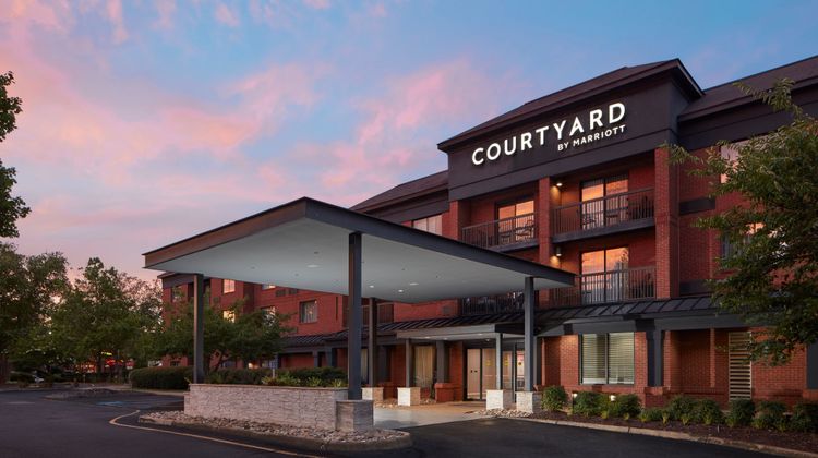 Courtyard Newport News Yorktown Exterior