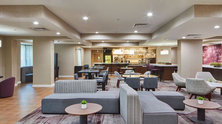 Courtyard Newport News Yorktown Lobby