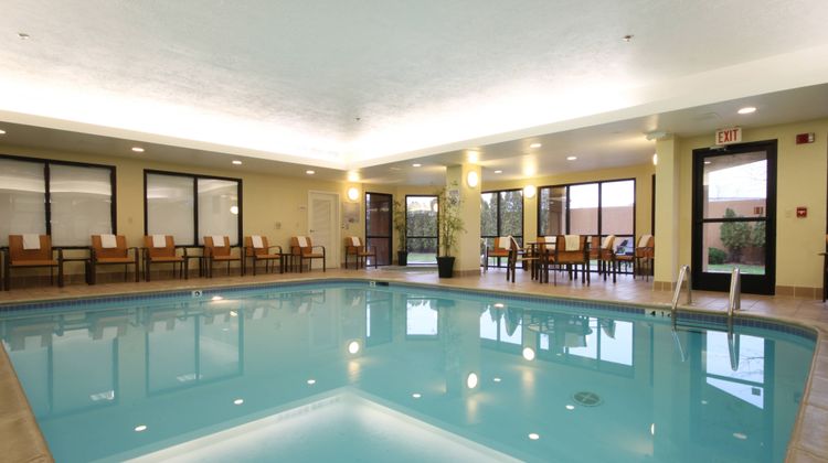 Courtyard Flint Grand Blanc Pool