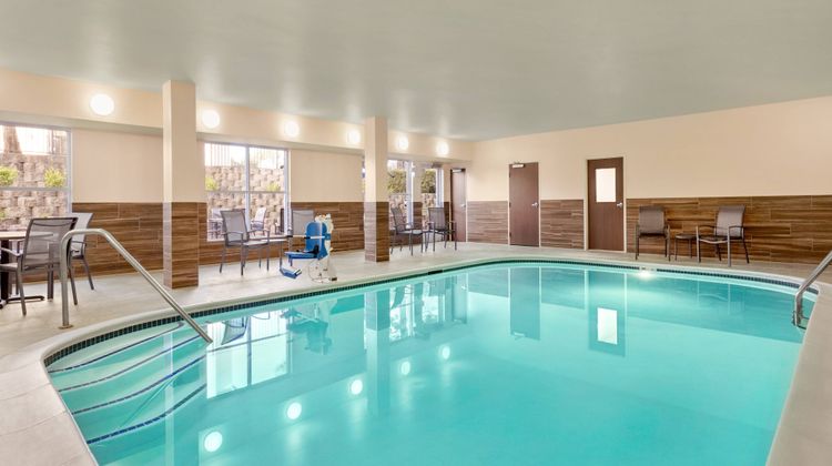 Fairfield Inn Roseville Pool