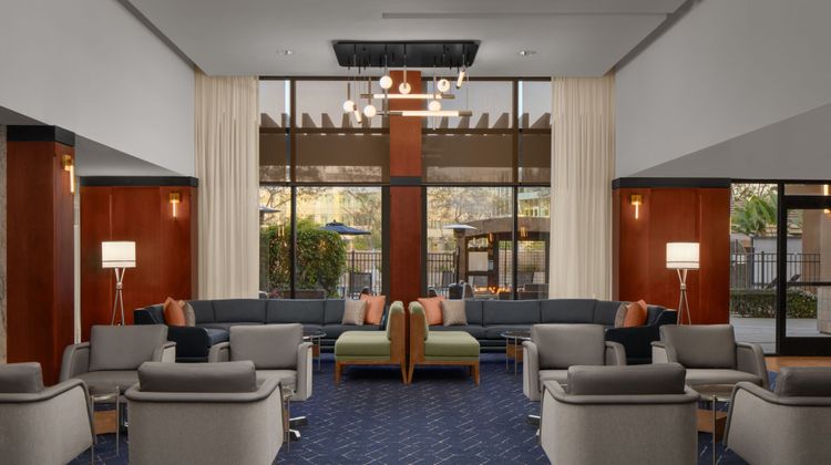 Courtyard San Diego Central Lobby