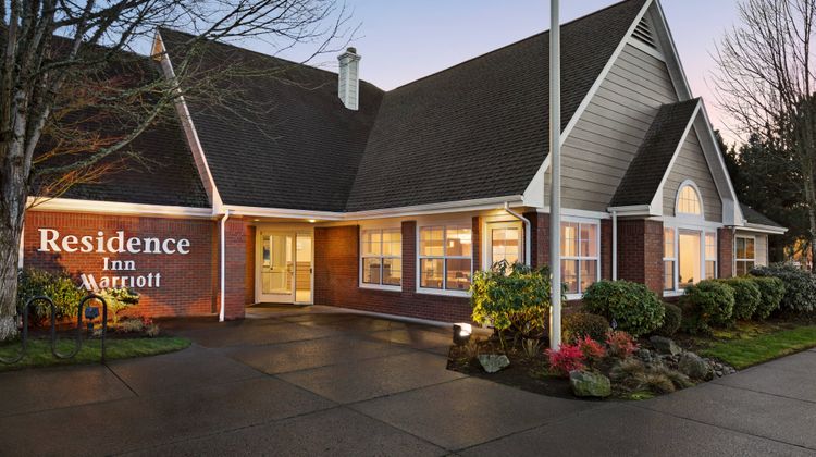 Residence Inn Salem Exterior