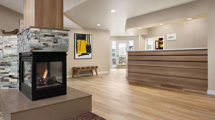 Residence Inn Salem Lobby