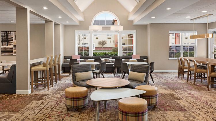 Residence Inn Salem Lobby