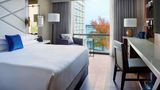 Kansas City Airport Marriott Room