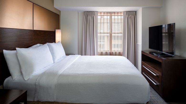 <b>Residence Inn Washington/Dupont Circle Room</b>. Images powered by <a href="https://www.leonardoworldwide.com/" title="Leonardo Worldwide" target="_blank">Leonardo</a>.