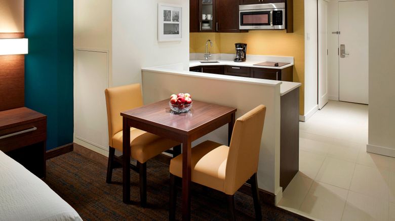 <b>Residence-Inn by Marriott Montreal Room</b>. Images powered by <a href="https://www.leonardoworldwide.com/" title="Leonardo Worldwide" target="_blank">Leonardo</a>.