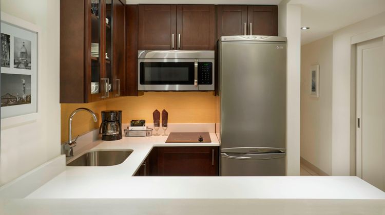 Residence-Inn by Marriott Montreal Room