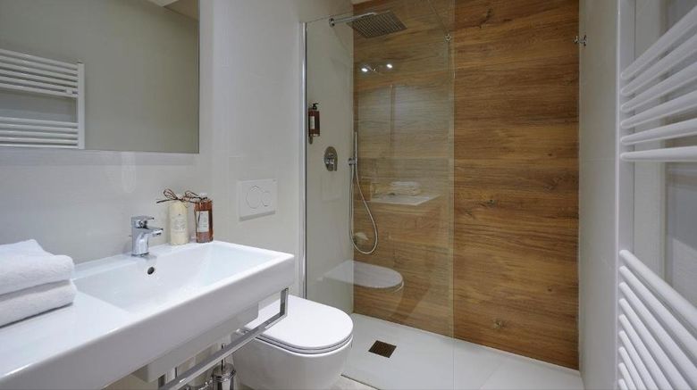 <b>Park Hotel Chianti Room</b>. Images powered by <a href="https://www.leonardoworldwide.com/" title="Leonardo Worldwide" target="_blank">Leonardo</a>.