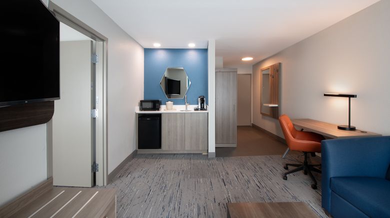 <b>Holiday Inn Express & Suites Wilson I-95 Suite</b>. Images powered by <a href="https://www.leonardoworldwide.com/" title="Leonardo Worldwide" target="_blank">Leonardo</a>.