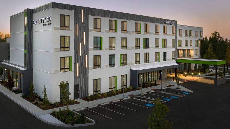 <b>Courtyard Portland East Exterior</b>. Images powered by <a href="https://www.leonardoworldwide.com/" title="Leonardo Worldwide" target="_blank">Leonardo</a>.