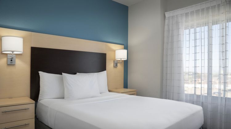 TownePlace Suites by Marriott - De Soto Room