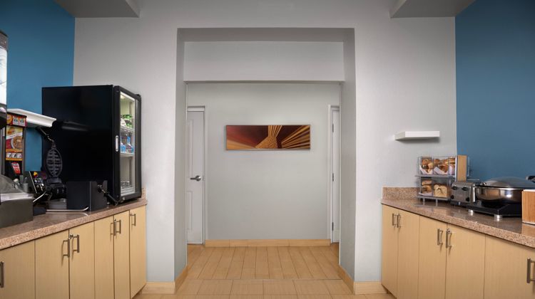 TownePlace Suites by Marriott - De Soto Restaurant