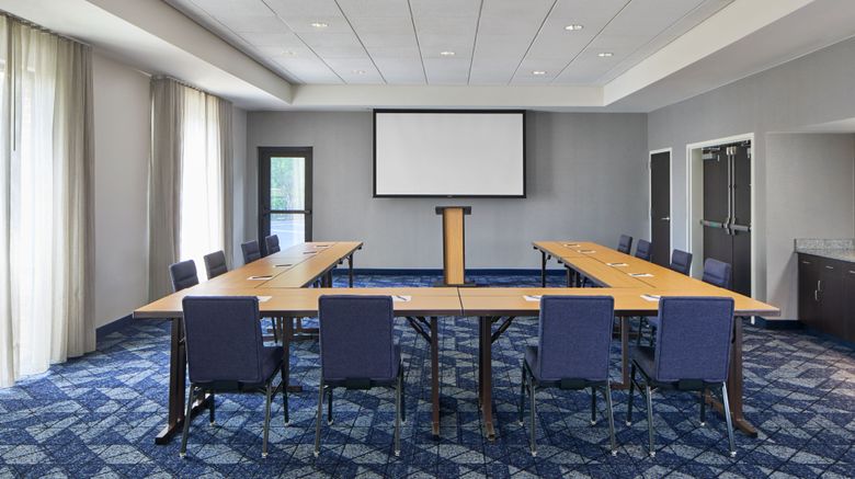 <b>Courtyard Atlanta NE/Duluth Sugarloaf Meeting</b>. Images powered by <a href="https://www.leonardoworldwide.com/" title="Leonardo Worldwide" target="_blank">Leonardo</a>.