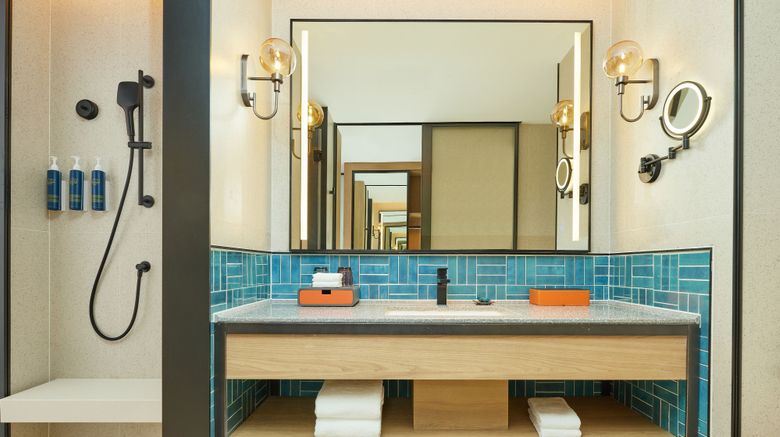 <b>Four Points by Sheraton High-Tech Zone Room</b>. Images powered by <a href="https://www.leonardoworldwide.com/" title="Leonardo Worldwide" target="_blank">Leonardo</a>.