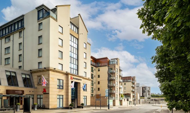 Edinburgh Marriott Holyrood Hotel Exterior