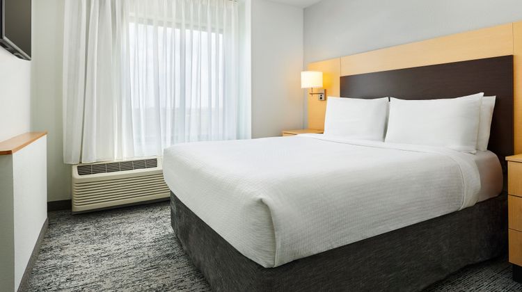 Towneplace Suites Garden City Room
