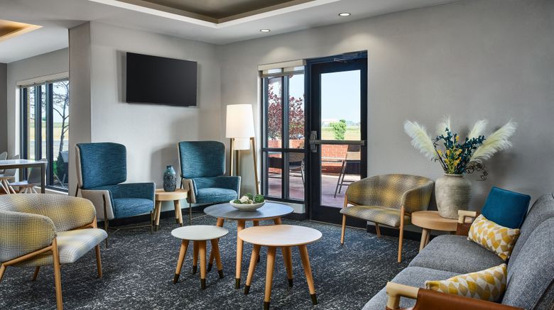 <b>Towneplace Suites Garden City Lobby</b>. Images powered by <a href="https://www.leonardoworldwide.com/" title="Leonardo Worldwide" target="_blank">Leonardo</a>.