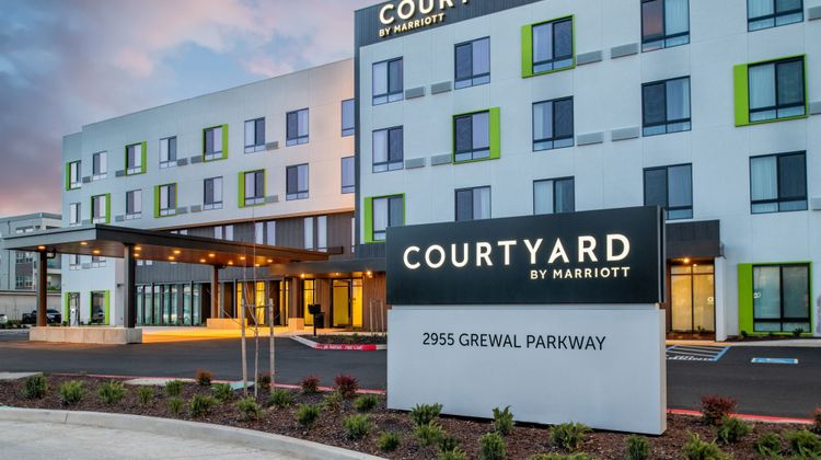 Courtyard Modesto North Exterior