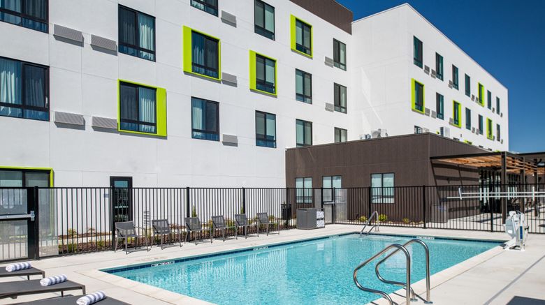 <b>Courtyard Modesto North Pool</b>. Images powered by <a href="https://www.leonardoworldwide.com/" title="Leonardo Worldwide" target="_blank">Leonardo</a>.
