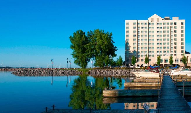 Residence Inn Kingston Water's Edge Exterior