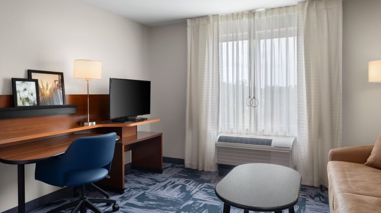 Fairfield Inn/Suites Orlando-Celebration Suite