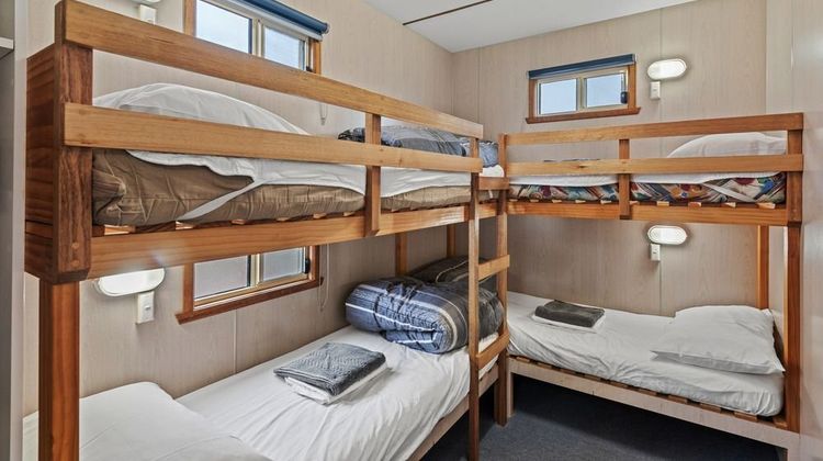 Discovery Parks Devonport Room