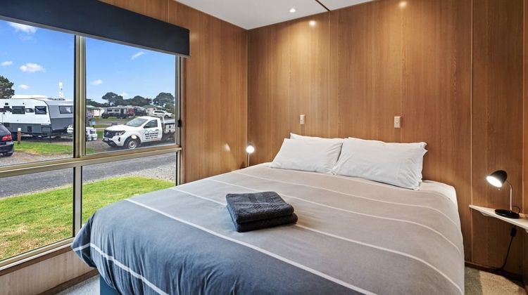 Discovery Parks Devonport Room