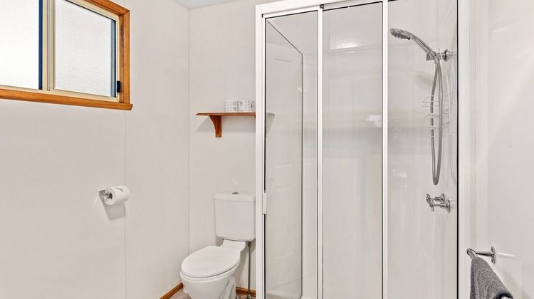 Discovery Parks Devonport Room