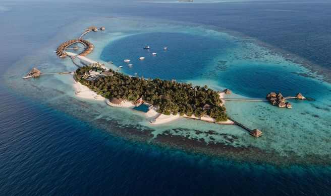 Huvafen Fushi Resort Exterior