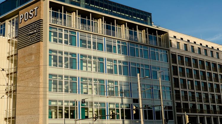 Motel One Leipzig Post Exterior