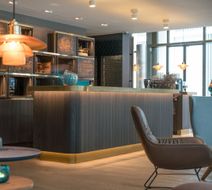 Motel One Luebeck Lobby