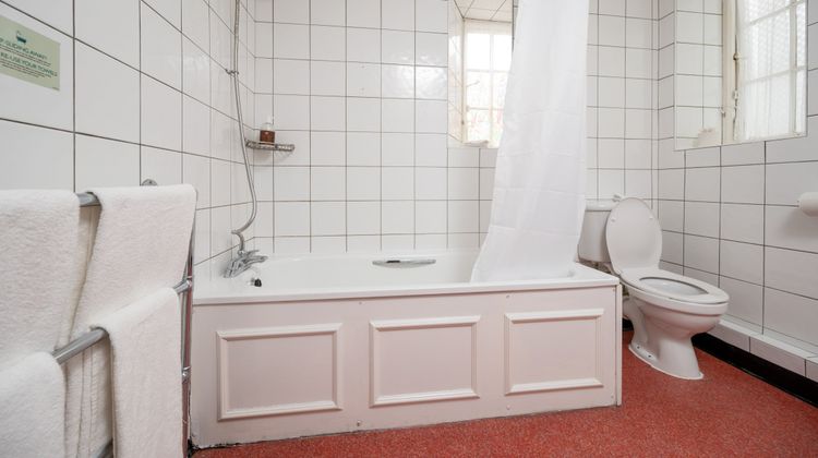 The Bridge Inn Room