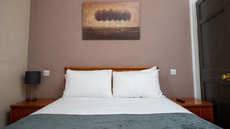 The Bridge Inn Room