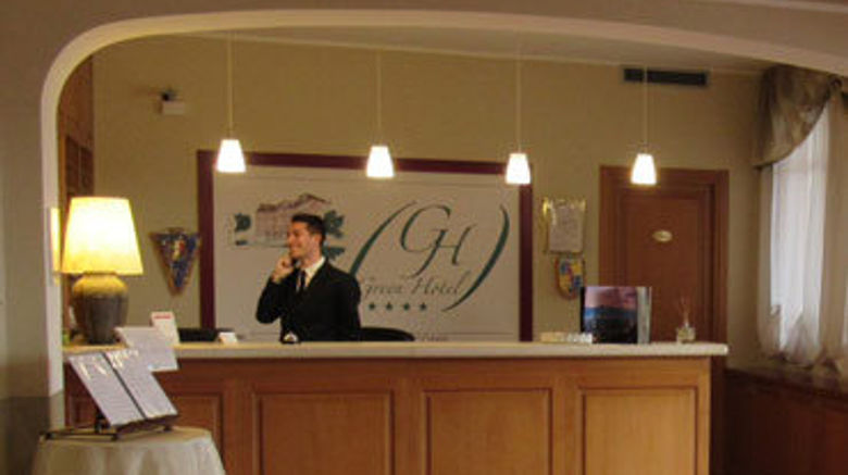 <b>Green Hotel Lobby</b>. Images powered by <a href="https://www.leonardoworldwide.com/" title="Leonardo Worldwide" target="_blank">Leonardo</a>.